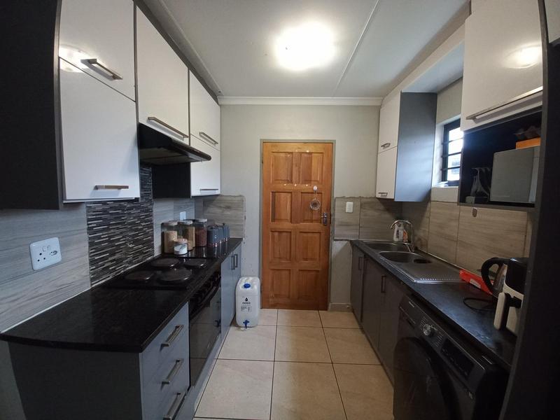 3 Bedroom Property for Sale in Andeon Gauteng