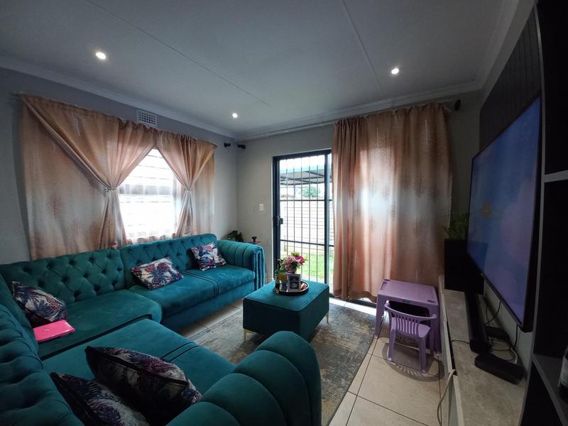 3 Bedroom Property for Sale in Andeon Gauteng
