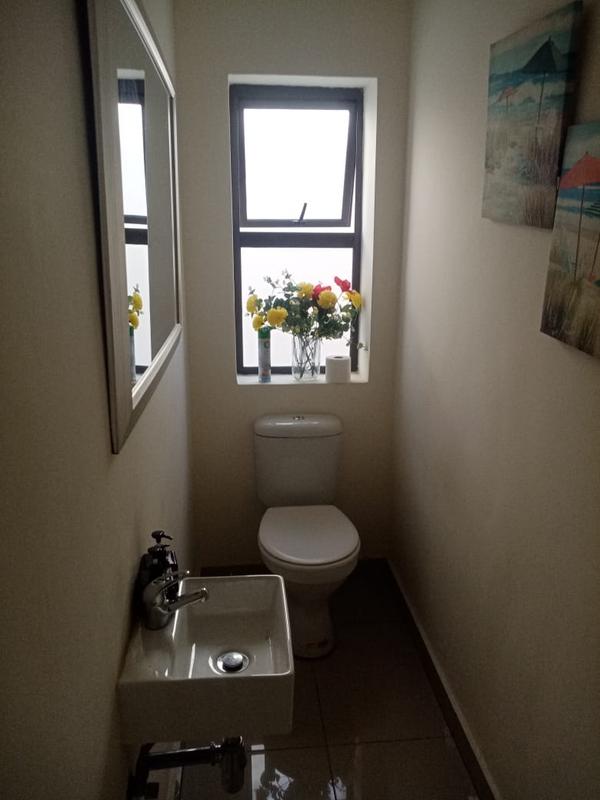 4 Bedroom Property for Sale in Strubensvallei Gauteng