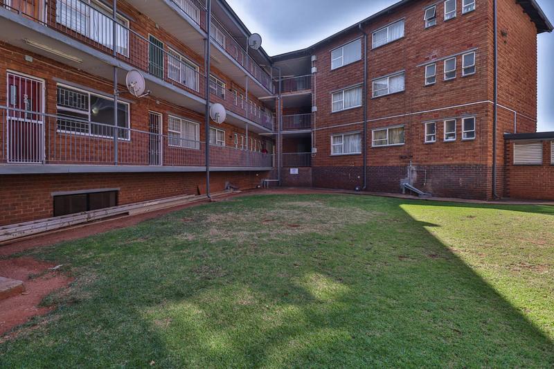 To Let 3 Bedroom Property for Rent in Edleen Gauteng