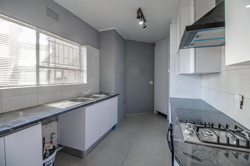 To Let 3 Bedroom Property for Rent in Edleen Gauteng