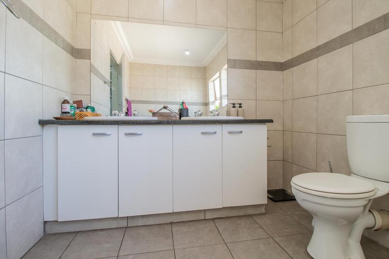 To Let 9 Bedroom Property for Rent in Van Riebeeck Park Gauteng