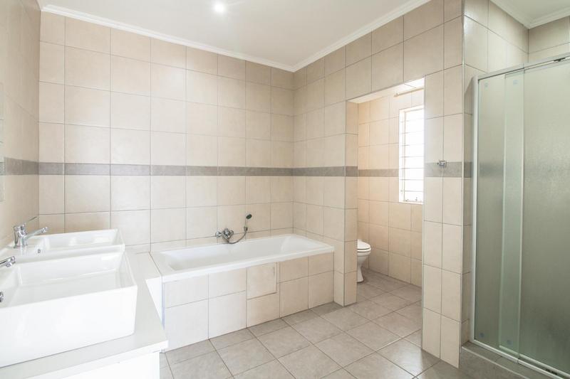 To Let 9 Bedroom Property for Rent in Van Riebeeck Park Gauteng