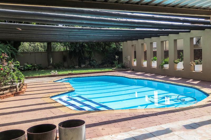 To Let 9 Bedroom Property for Rent in Van Riebeeck Park Gauteng