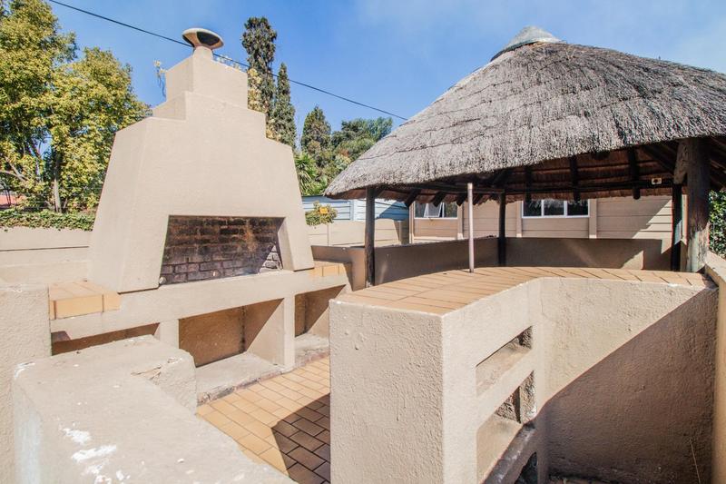 To Let 9 Bedroom Property for Rent in Van Riebeeck Park Gauteng