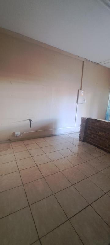To Let commercial Property for Rent in South Kensington Gauteng