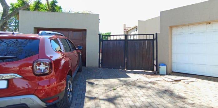 4 Bedroom Property for Sale in Douglasdale Gauteng