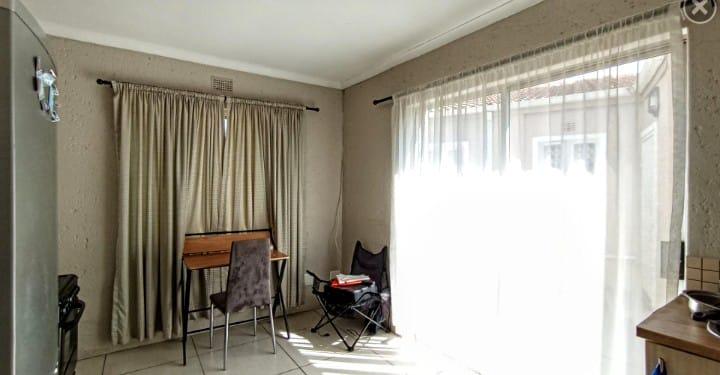 4 Bedroom Property for Sale in Douglasdale Gauteng