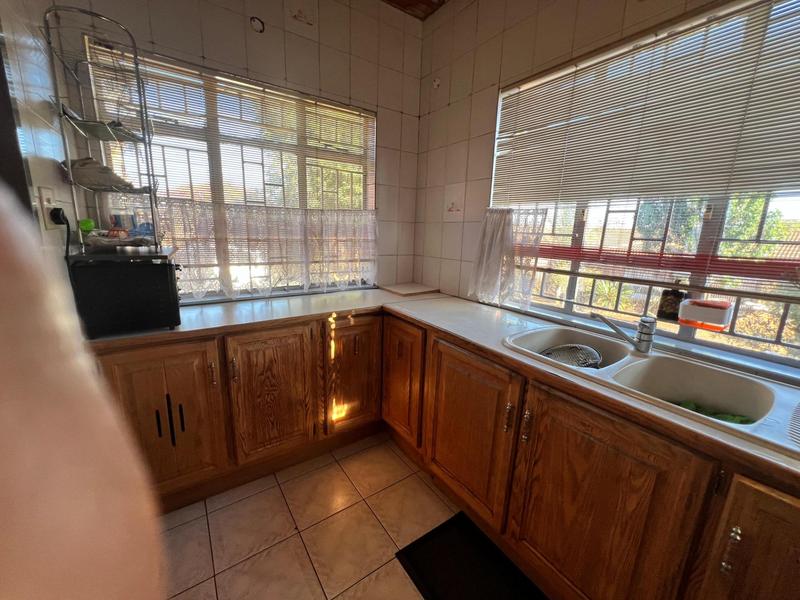 4 Bedroom Property for Sale in Laudium Gauteng