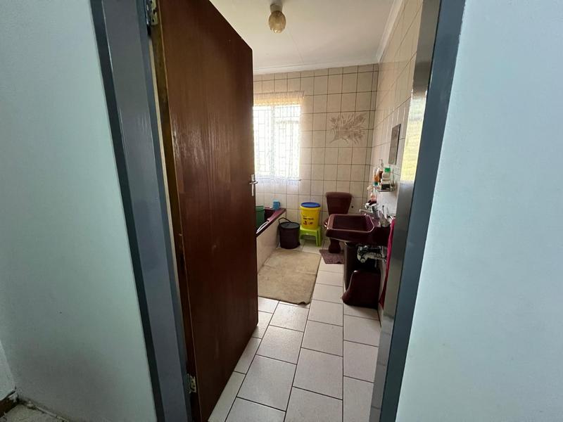 4 Bedroom Property for Sale in Laudium Gauteng