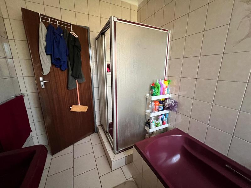 4 Bedroom Property for Sale in Laudium Gauteng