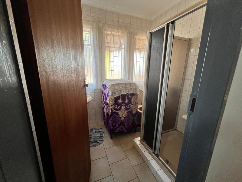 4 Bedroom Property for Sale in Laudium Gauteng