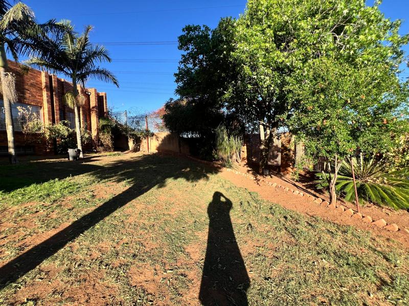 4 Bedroom Property for Sale in Laudium Gauteng