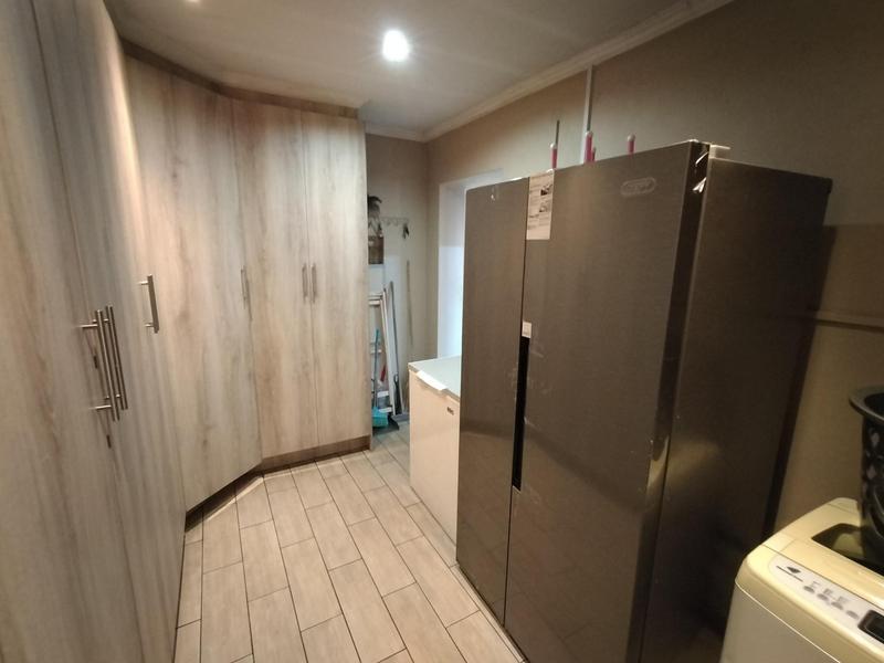 4 Bedroom Property for Sale in Wierda Park Gauteng