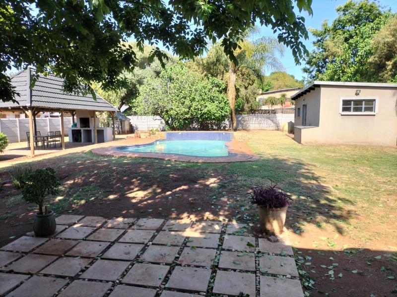 4 Bedroom Property for Sale in Wierda Park Gauteng
