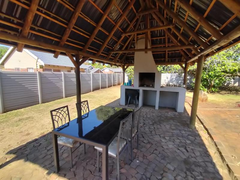 4 Bedroom Property for Sale in Wierda Park Gauteng