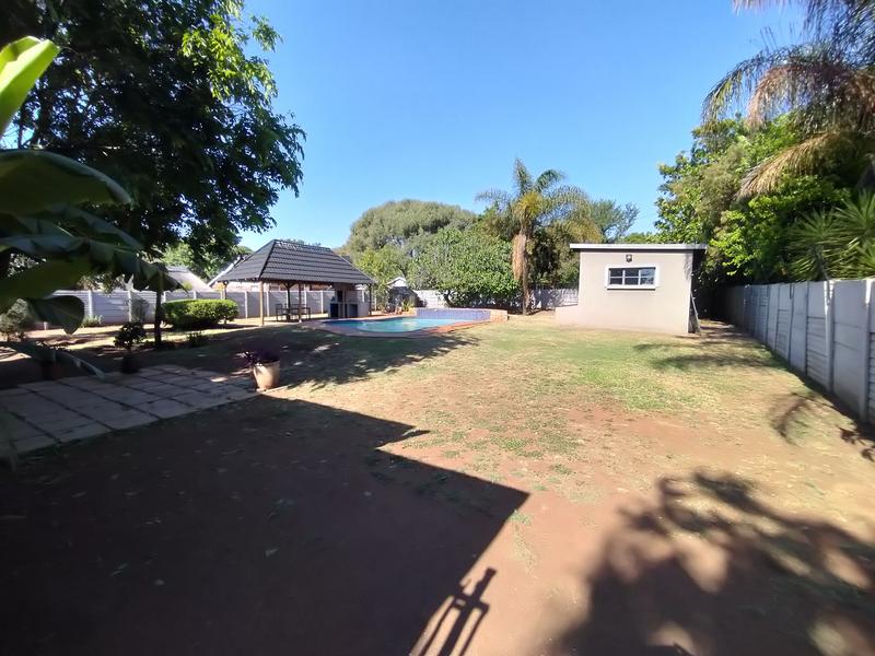 4 Bedroom Property for Sale in Wierda Park Gauteng