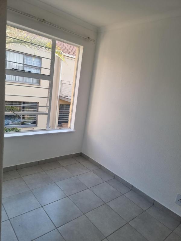 To Let 2 Bedroom Property for Rent in Bedford Gardens Gauteng