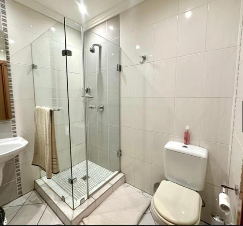 To Let 2 Bedroom Property for Rent in Bedford Gardens Gauteng