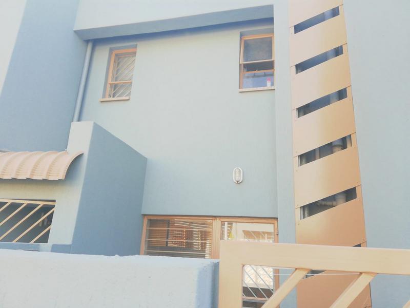 2 Bedroom Property for Sale in Freeway Park Gauteng