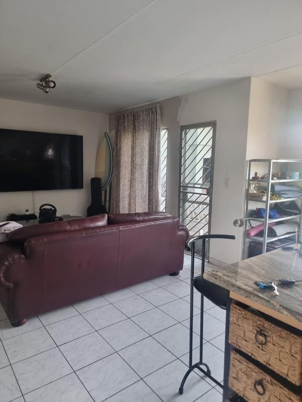2 Bedroom Property for Sale in Freeway Park Gauteng