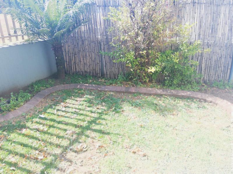 2 Bedroom Property for Sale in Freeway Park Gauteng