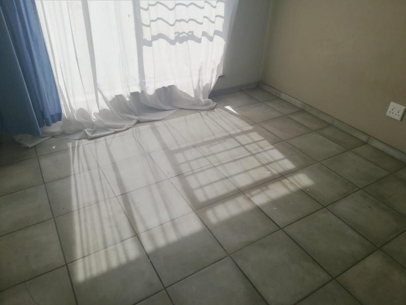2 Bedroom Property for Sale in Freeway Park Gauteng