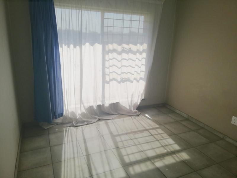 2 Bedroom Property for Sale in Freeway Park Gauteng
