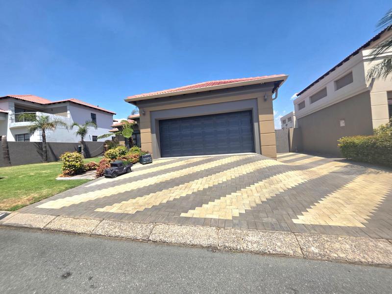 2 Bedroom Property for Sale in Parkrand Gauteng