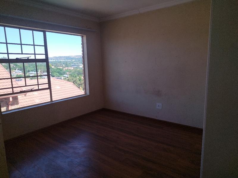 3 Bedroom Property for Sale in Wilgeheuwel Gauteng