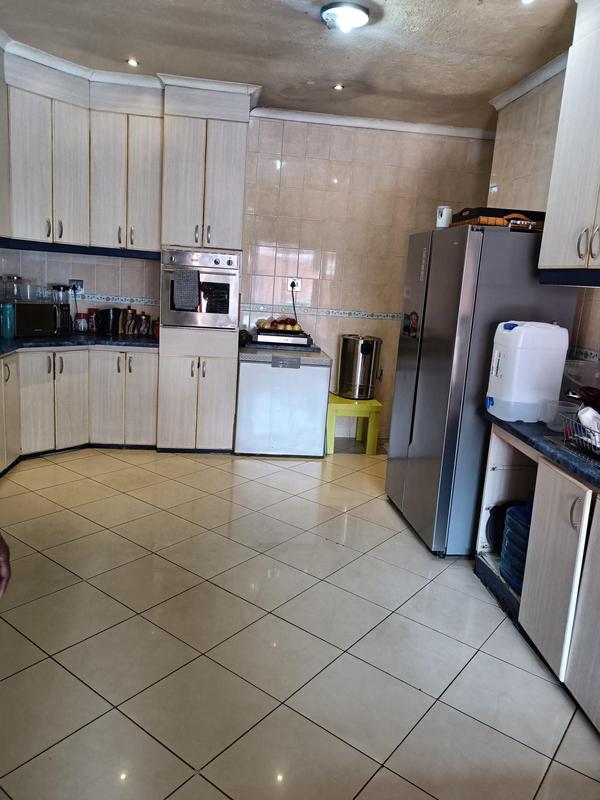 6 Bedroom Property for Sale in New Modder Gauteng