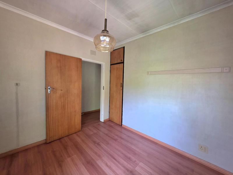 5 Bedroom Property for Sale in Freeway Park Gauteng