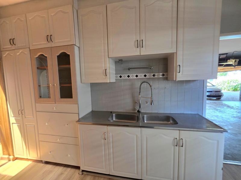 5 Bedroom Property for Sale in Freeway Park Gauteng