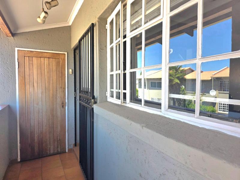 2 Bedroom Property for Sale in Freeway Park Gauteng