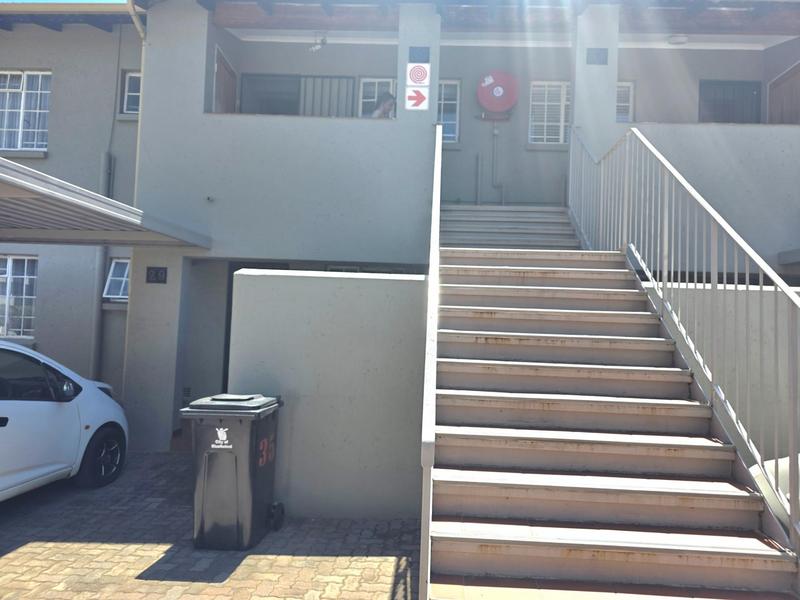 2 Bedroom Property for Sale in Freeway Park Gauteng