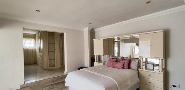 3 Bedroom Property for Sale in Brackendowns Gauteng