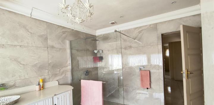 3 Bedroom Property for Sale in Brackendowns Gauteng