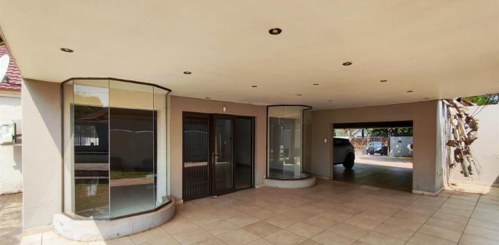 3 Bedroom Property for Sale in Brackendowns Gauteng