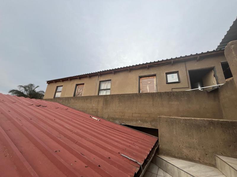 12 Bedroom Property for Sale in Protea Glen Gauteng