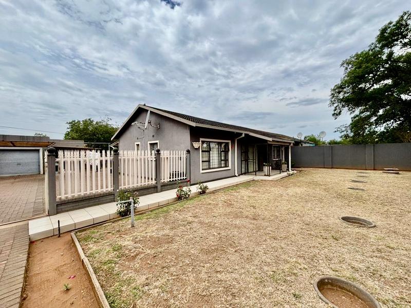3 Bedroom Property for Sale in Vanderbijlpark CW Gauteng