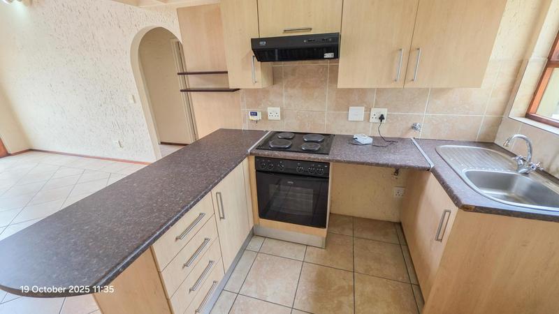 To Let 2 Bedroom Property for Rent in Lonehill Gauteng