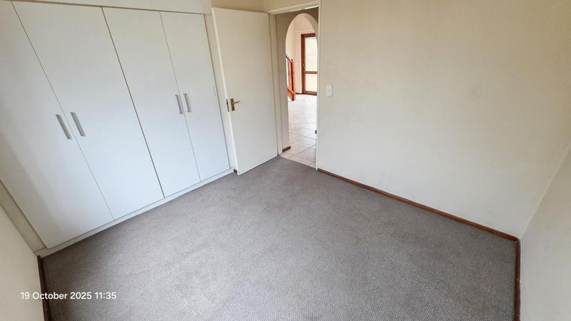 To Let 2 Bedroom Property for Rent in Lonehill Gauteng