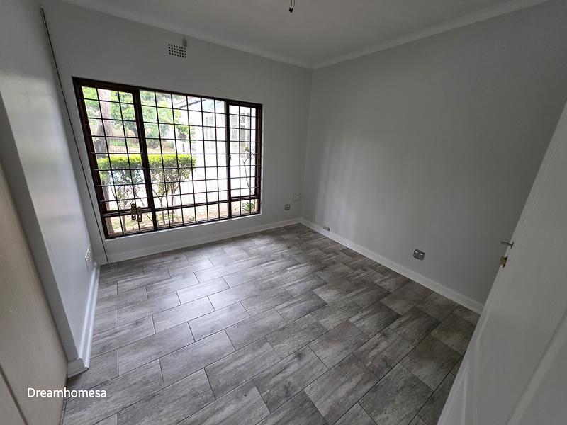 To Let 5 Bedroom Property for Rent in Parkmore Gauteng