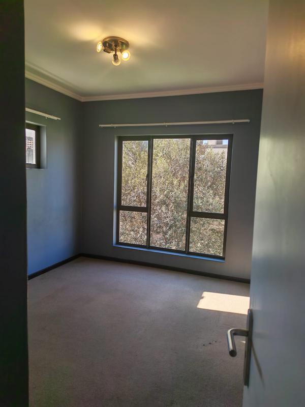 To Let 2 Bedroom Property for Rent in Paulshof Gauteng