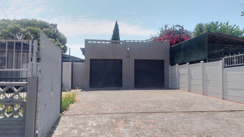 4 Bedroom Property for Sale in Greenhills Gauteng