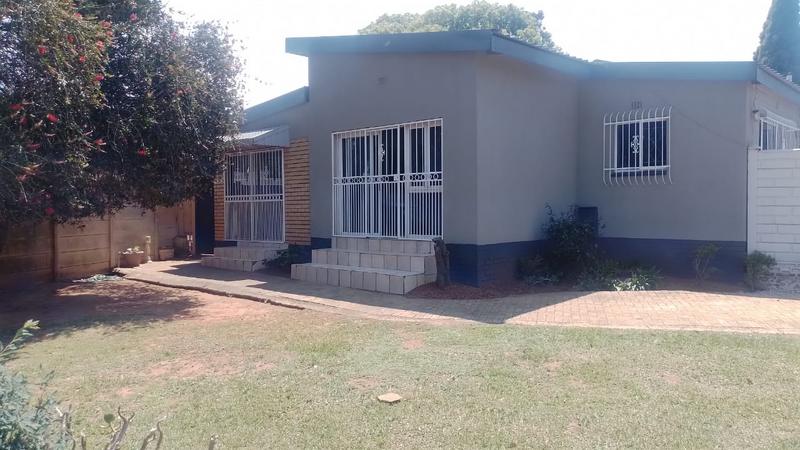 4 Bedroom Property for Sale in Greenhills Gauteng