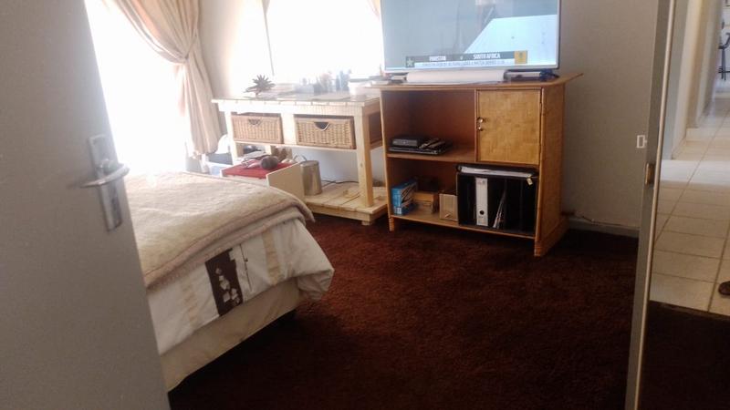 4 Bedroom Property for Sale in Greenhills Gauteng