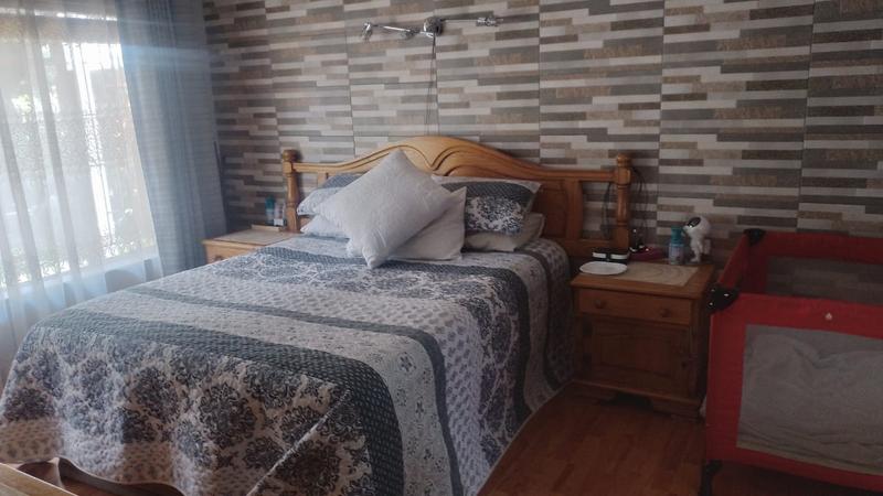 4 Bedroom Property for Sale in Helikonpark Gauteng