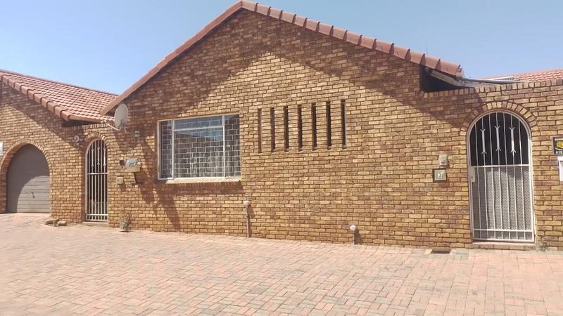 3 Bedroom Property for Sale in Homelake Gauteng
