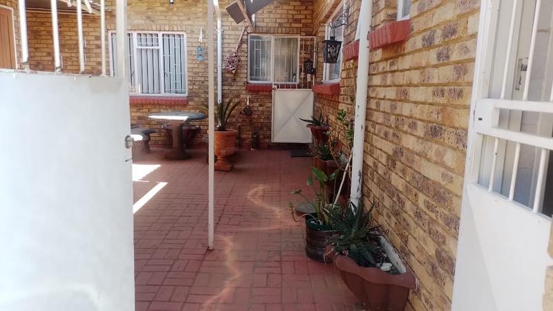 3 Bedroom Property for Sale in Homelake Gauteng